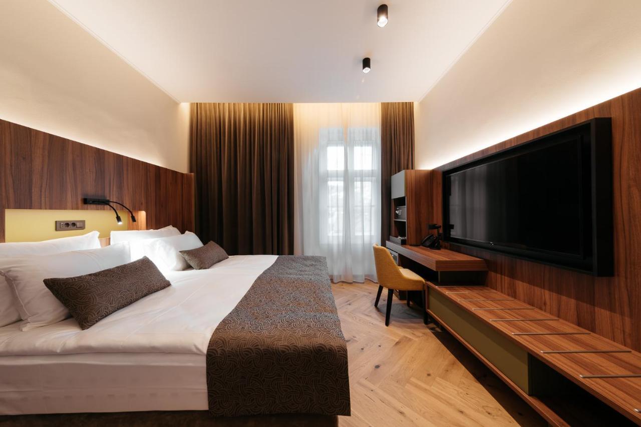 Hotel Svicarija - Terme ドブラナ エクステリア 写真