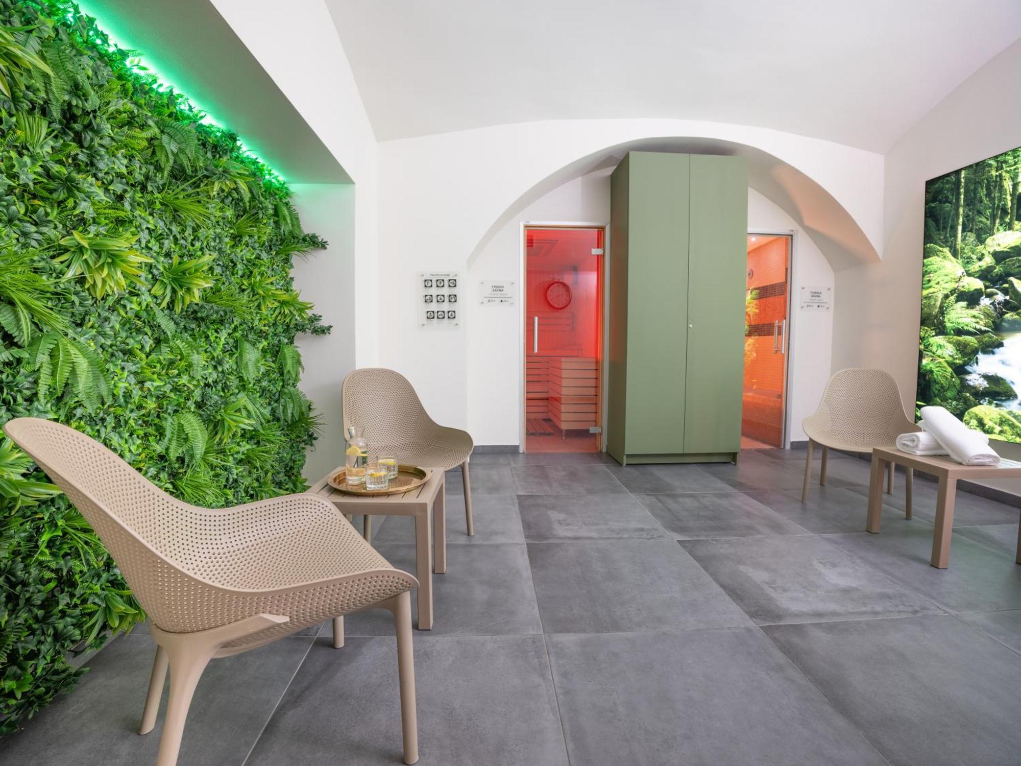Hotel Svicarija - Terme ドブラナ エクステリア 写真